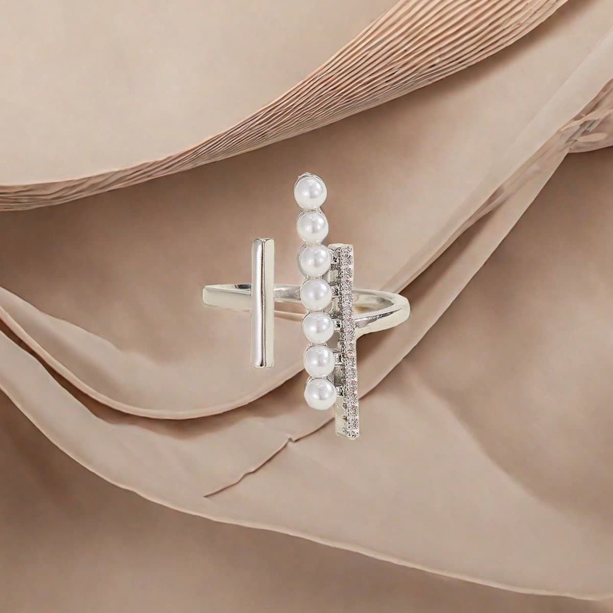 1 Pièce Printemps/ Design Exclusif, Bague Ouverte En Cuivre Délicate Pour Femmes, De Haute Qualité Avec Fausse Perle Et Incrustation De Micro-cz,